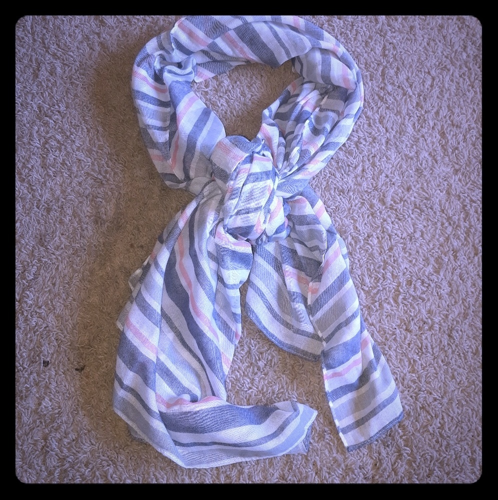 NWOT Infinity scarf